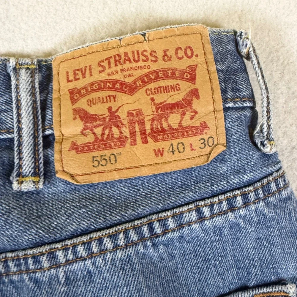 Levis 550 Relaxed Fit Tapered Leg Blue Denim Jeans Mens 40x30 Medium Wash